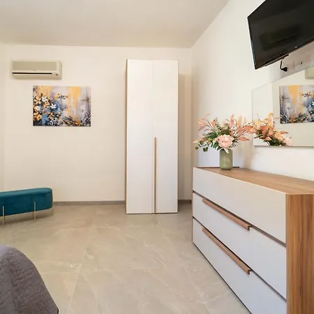 Principe Umberto Luxury House Appartamento Solarino